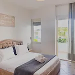 Giulia's Seaside
