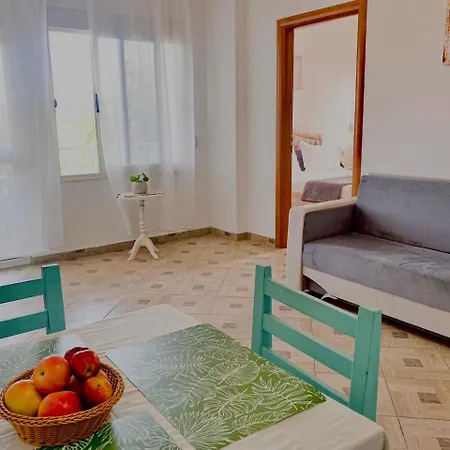 Giulia's Seaside Apartamento